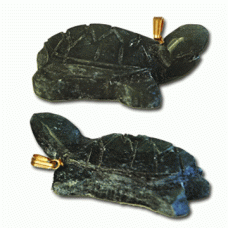 Hand Craved Jade Turtle Pendant Charm 18 Karat Gold Bale Sea Life Tortoise NWT