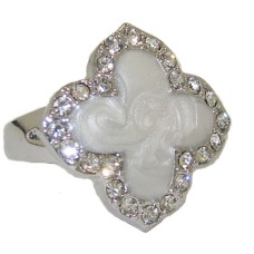 Enamel Desinger Ring White Gold Mother of Pearl