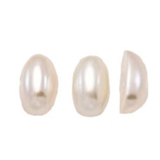 30 Oval wholesale 16mm x 10mm Cream Pearl Flat Back